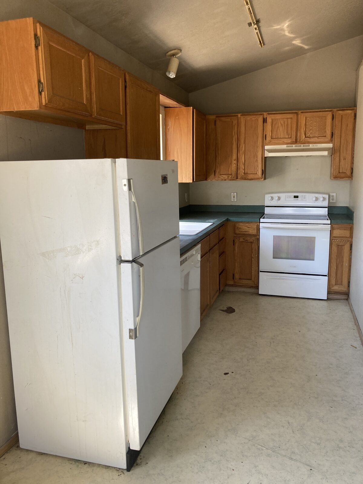 1813 Medina Dr before rehab