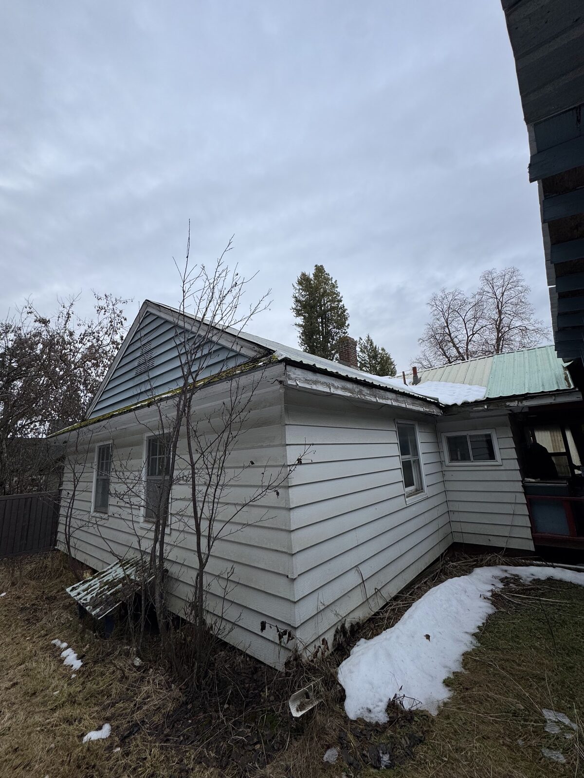 6972 Oak St before rehab